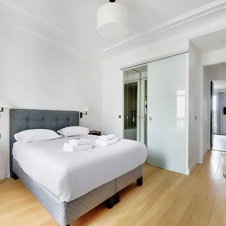 Exceptional Flat 3 Bdr 6p- Victor Hugo *